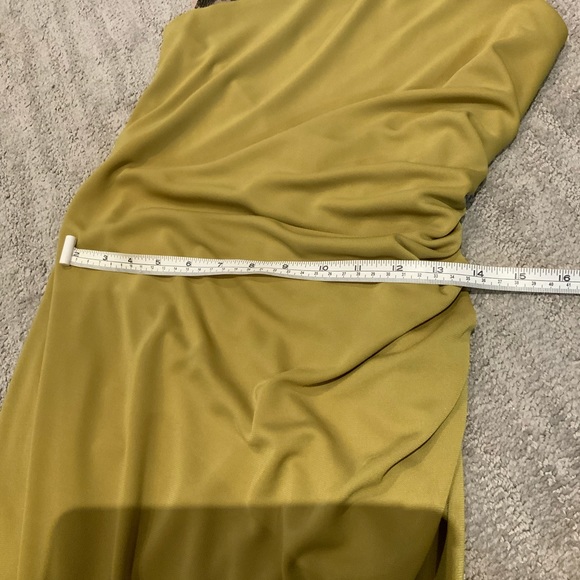 BCBG MaxAzria chartreuse gown - Picture 12 of 14
